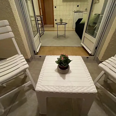 Apartment Ante